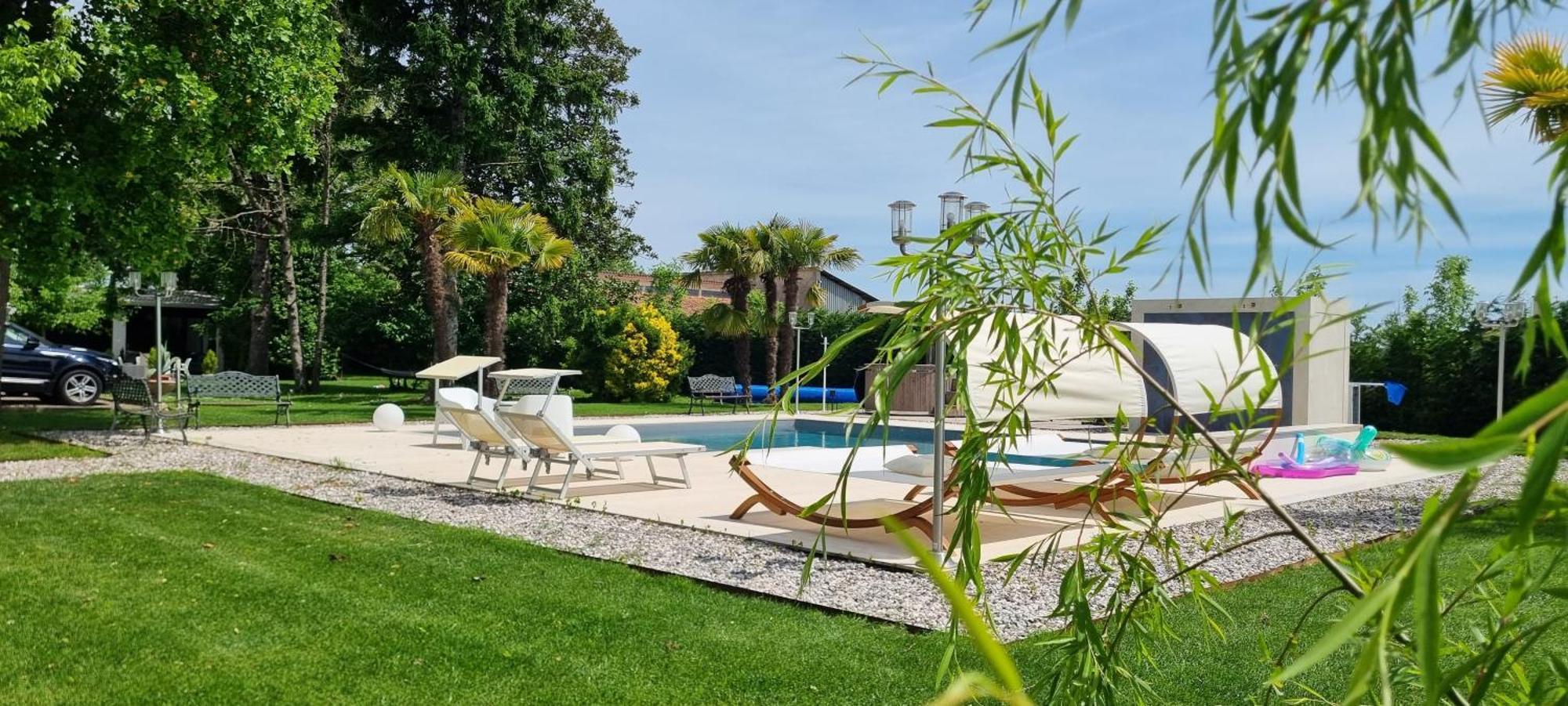 Apartmán Casakadd002Luxuryheated Pool Garden Patio Barbeque Cive Exteriér fotografie